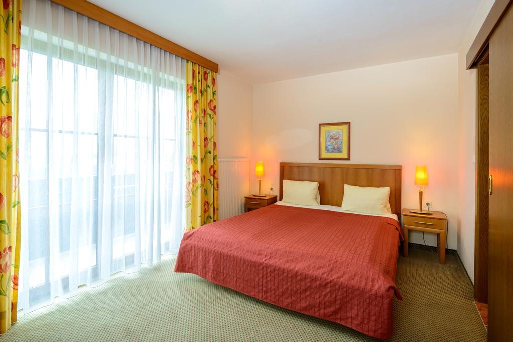 Hotel-Pension Schwaighofen Eugendorf Szoba fotó